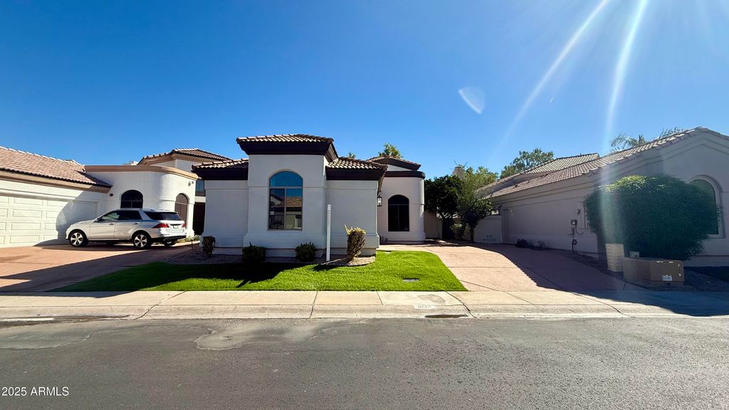 8133 E CORTEZ Drive, Scottsdale, AZ 85260