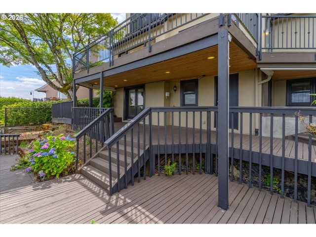 294 Nw MACLEAY Blvd, Portland, OR 97210