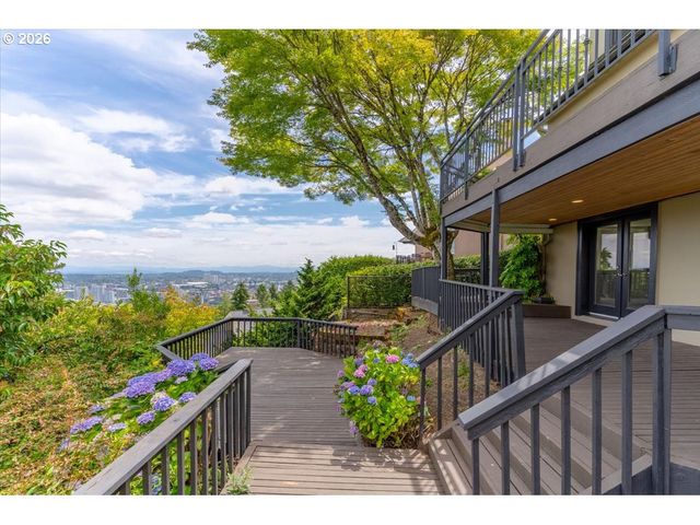 294 Nw MACLEAY Blvd, Portland, OR 97210