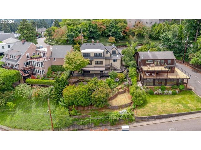 294 Nw MACLEAY Blvd, Portland, OR 97210
