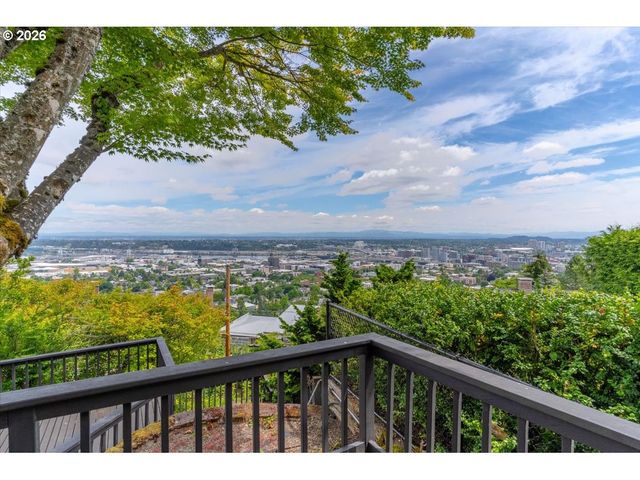 294 Nw MACLEAY Blvd, Portland, OR 97210