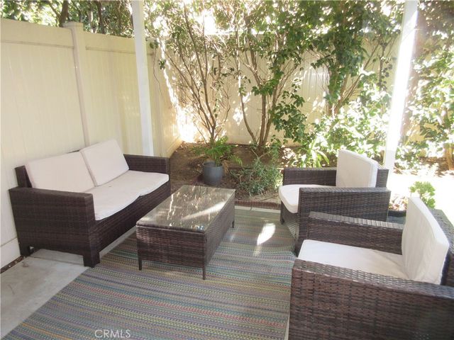 7610 N. Honor Way, Van Nuys, CA 91405