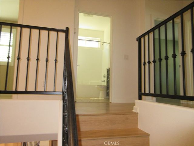 7610 N. Honor Way, Van Nuys, CA 91405