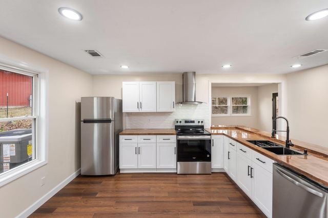 705 Richmond Rd Loop 1, Lancaster, KY 40444