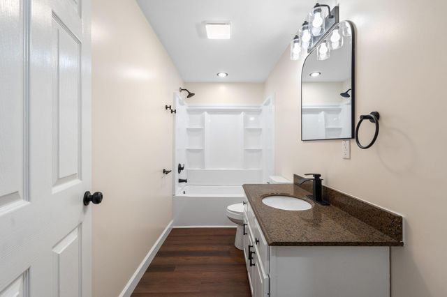 705 Richmond Rd Loop 1, Lancaster, KY 40444