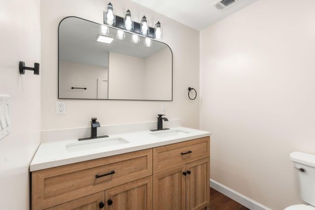 705 Richmond Rd Loop 1, Lancaster, KY 40444