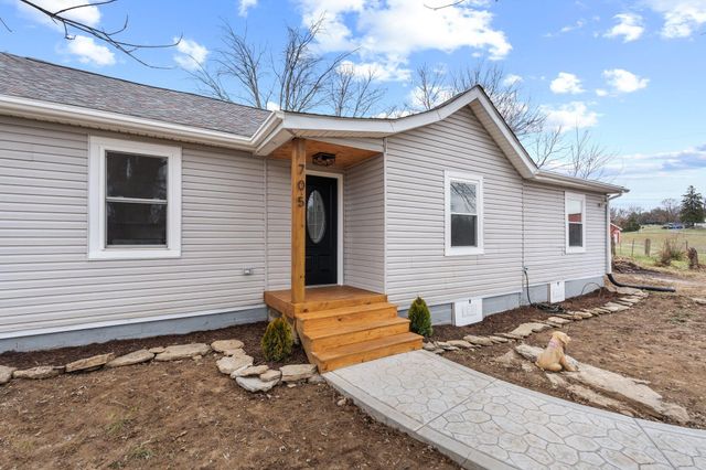 705 Richmond Rd Loop 1, Lancaster, KY 40444