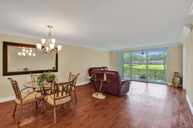 3621 Oaks Clubhouse Drive 101, Pompano Beach, FL 33069