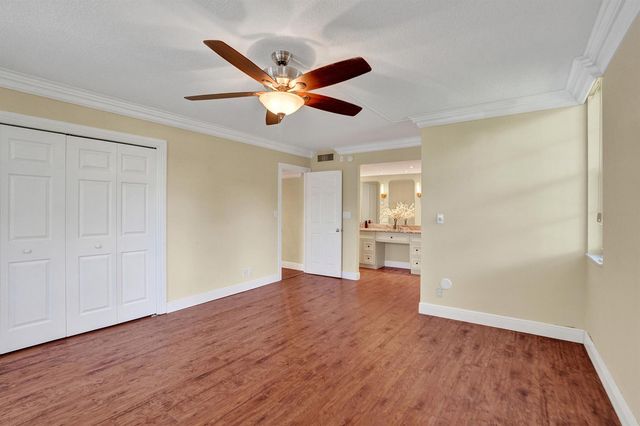 3621 Oaks Clubhouse Drive 101, Pompano Beach, FL 33069