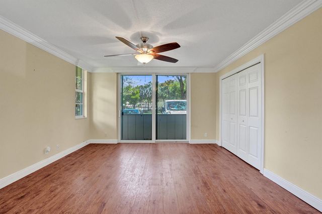 3621 Oaks Clubhouse Drive 101, Pompano Beach, FL 33069