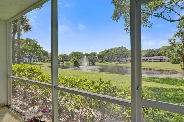3621 Oaks Clubhouse Drive 101, Pompano Beach, FL 33069