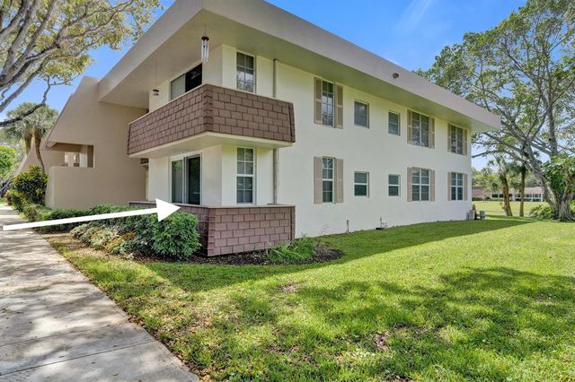 3621 Oaks Clubhouse Drive 101, Pompano Beach, FL 33069