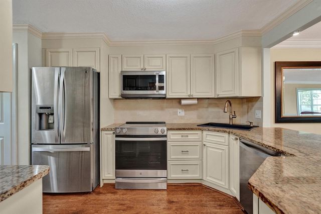 3621 Oaks Clubhouse Drive 101, Pompano Beach, FL 33069