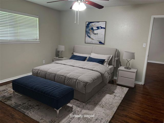5 Lazybrook Street, Angleton, TX 77515