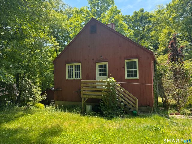 16 Cross Brook Road, Woodbury, CT 06798