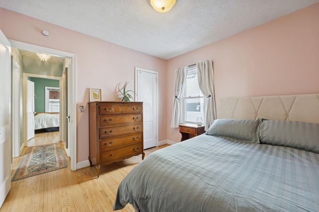 3925 Perry Avenue N, Robbinsdale, MN 55422