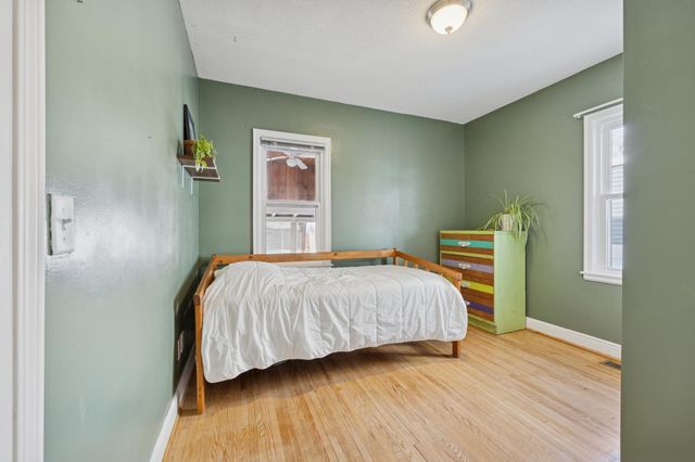 3925 Perry Avenue N, Robbinsdale, MN 55422