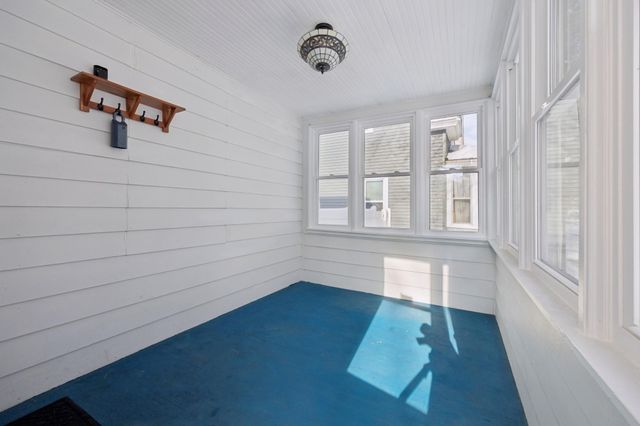 3925 Perry Avenue N, Robbinsdale, MN 55422