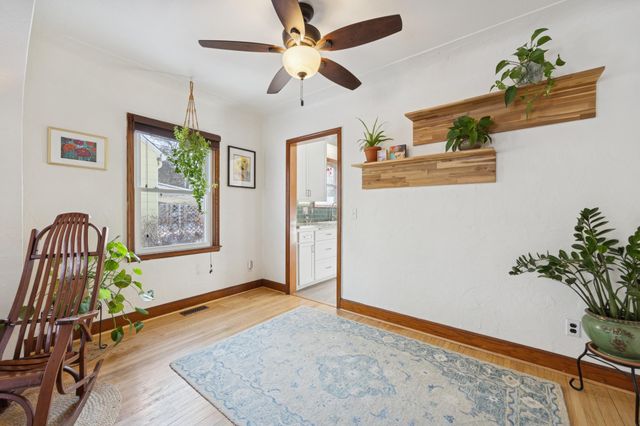 3925 Perry Avenue N, Robbinsdale, MN 55422