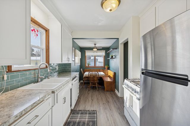 3925 Perry Avenue N, Robbinsdale, MN 55422