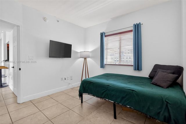 134 SW 7th Ave 404, Miami, FL 33130