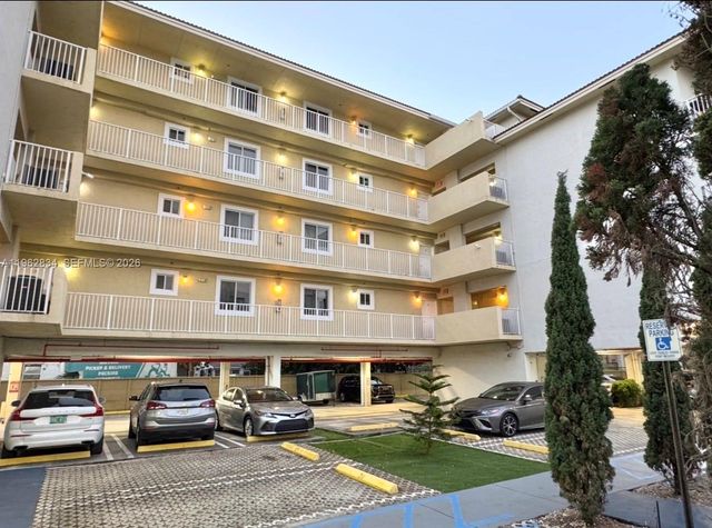 134 SW 7th Ave 404, Miami, FL 33130