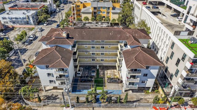 134 SW 7th Ave 404, Miami, FL 33130