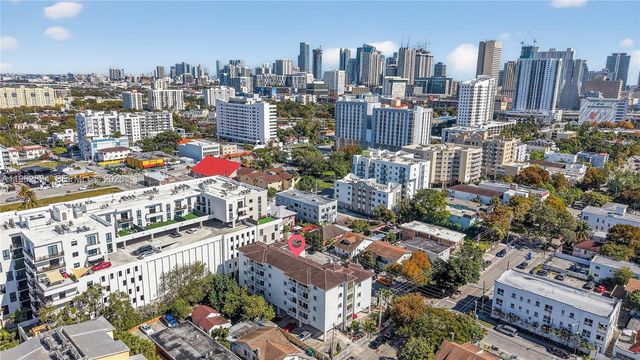 134 SW 7th Ave 404, Miami, FL 33130