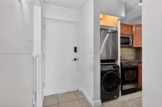 134 SW 7th Ave 404, Miami, FL 33130