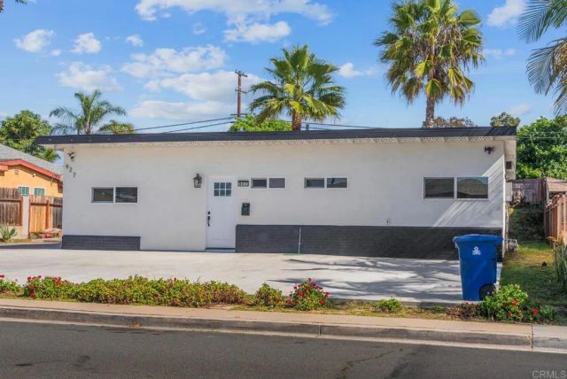 927 Agua Tibia Avenue, Chula Vista, CA 91911