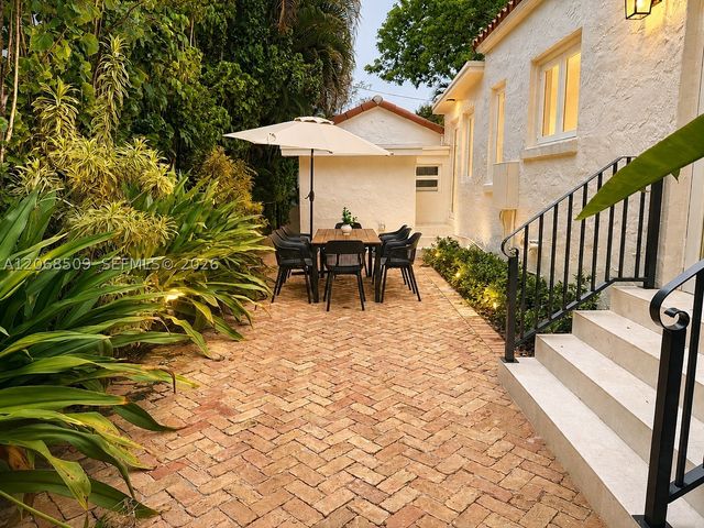 829 Genoa St, Coral Gables, FL 33134
