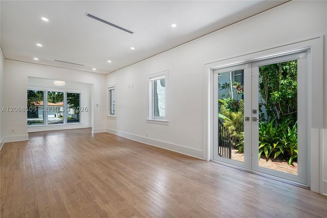 829 Genoa St, Coral Gables, FL 33134