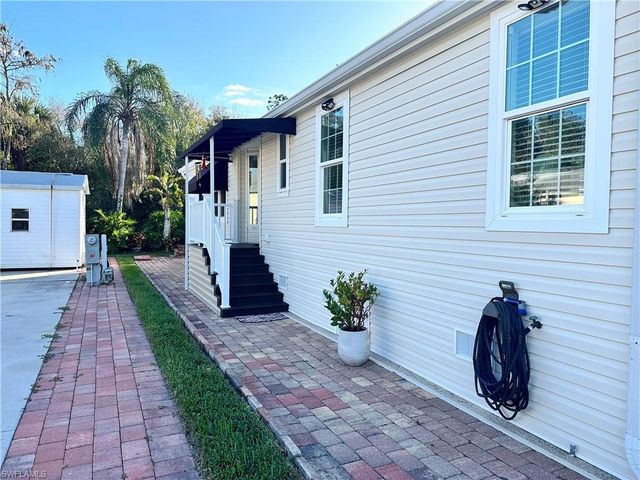 1514 Diamond Lake CIR, Naples, FL 34114