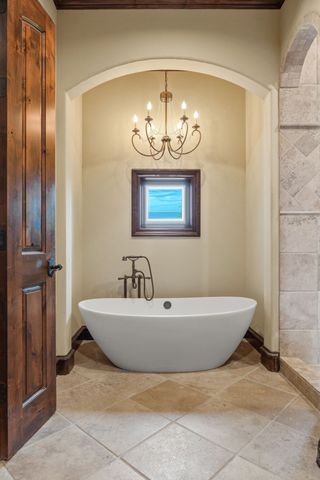 8 Meadowlake Drive, Heath, TX 75032
