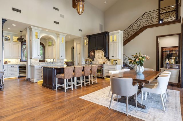 8 Meadowlake Drive, Heath, TX 75032