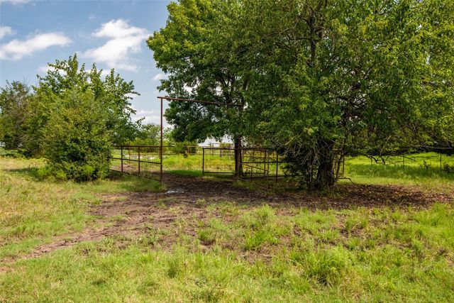 TBD Hwy 82, Ector, TX 75439