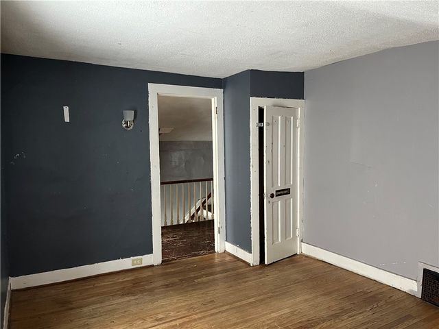 42 Seminary Street, Auburn, NY 13021