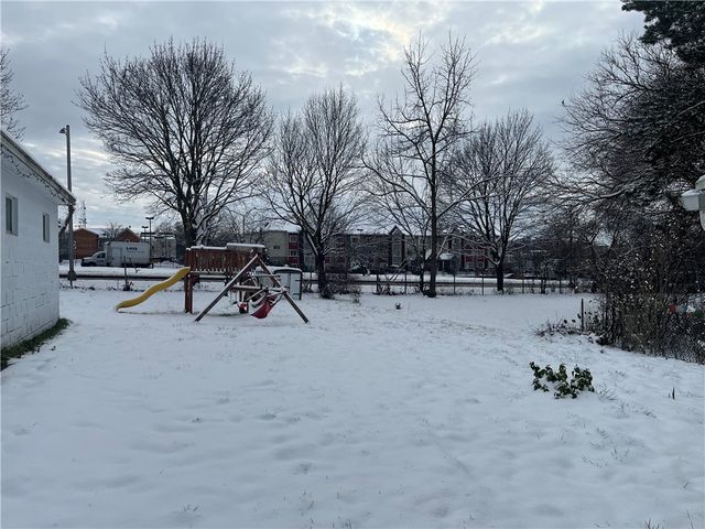 42 Seminary Street, Auburn, NY 13021