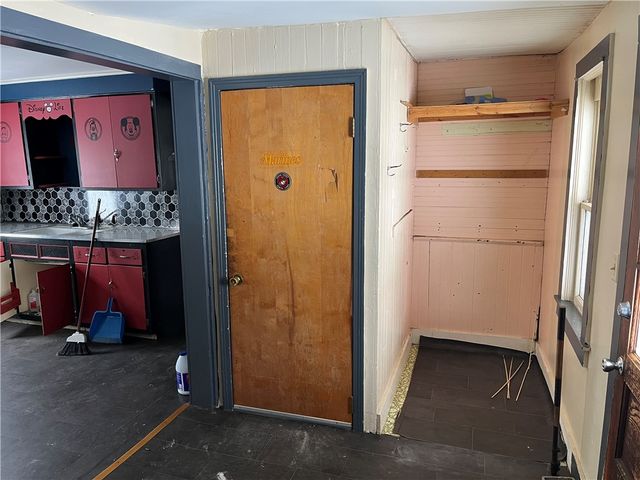 42 Seminary Street, Auburn, NY 13021