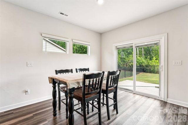 1071 Amberley Crossing Drive, Belmont, NC 28012