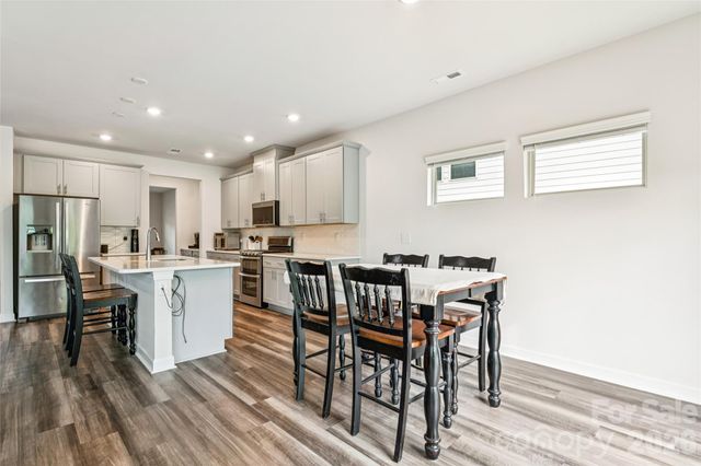 1071 Amberley Crossing Drive, Belmont, NC 28012