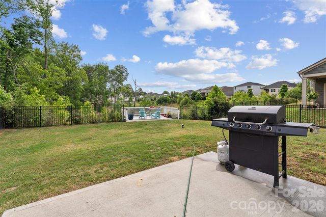 1071 Amberley Crossing Drive, Belmont, NC 28012