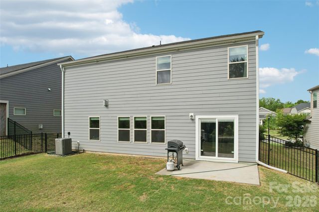 1071 Amberley Crossing Drive, Belmont, NC 28012