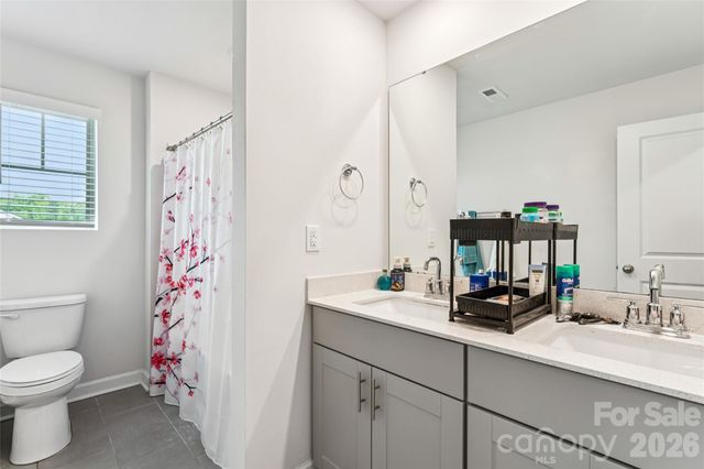 1071 Amberley Crossing Drive, Belmont, NC 28012
