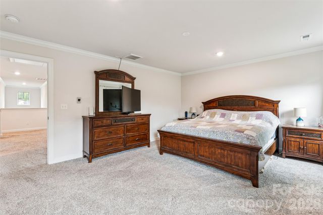 1071 Amberley Crossing Drive, Belmont, NC 28012