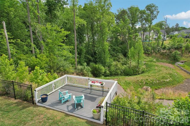 1071 Amberley Crossing Drive, Belmont, NC 28012