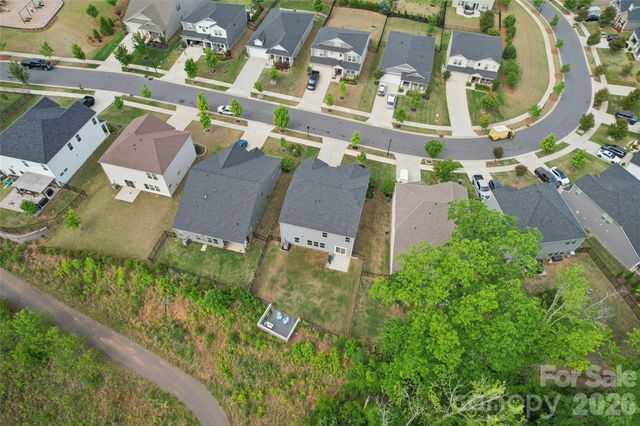 1071 Amberley Crossing Drive, Belmont, NC 28012