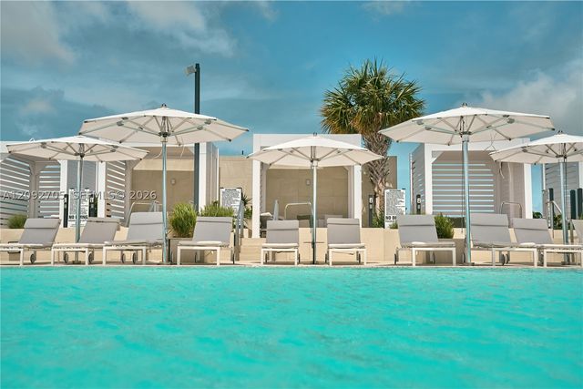 300 Biscayne Blvd Way 2809, Miami, FL 33131