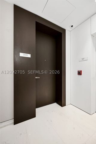 300 Biscayne Blvd Way 2809, Miami, FL 33131
