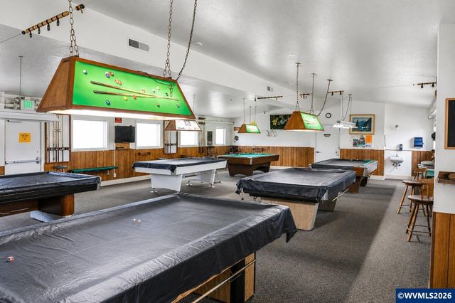 334 S Cascade Dr, Woodburn, OR 97071